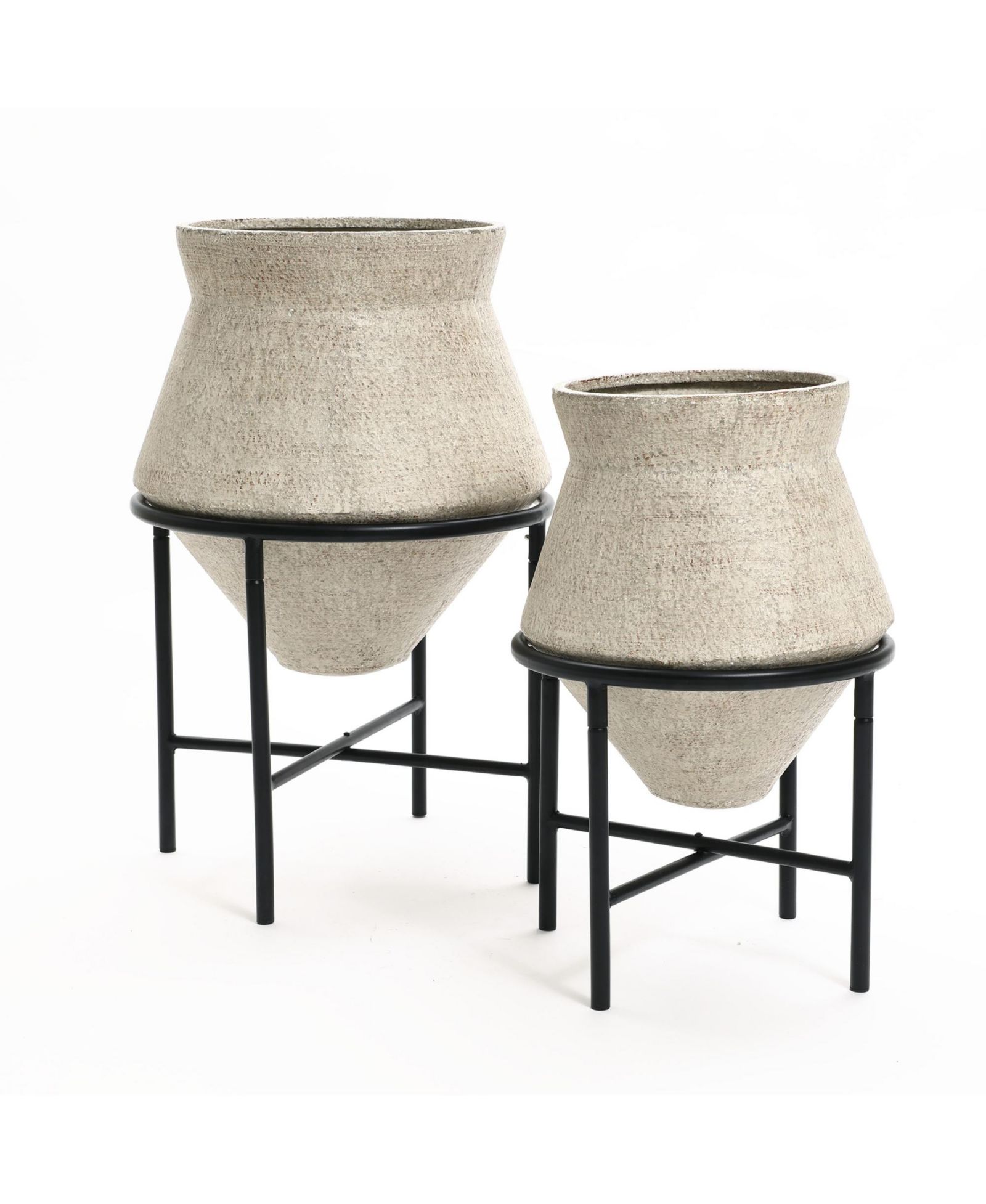 LuxenHome 2-Piece Beige Cachepot Planter Cauldron Set with  Stands