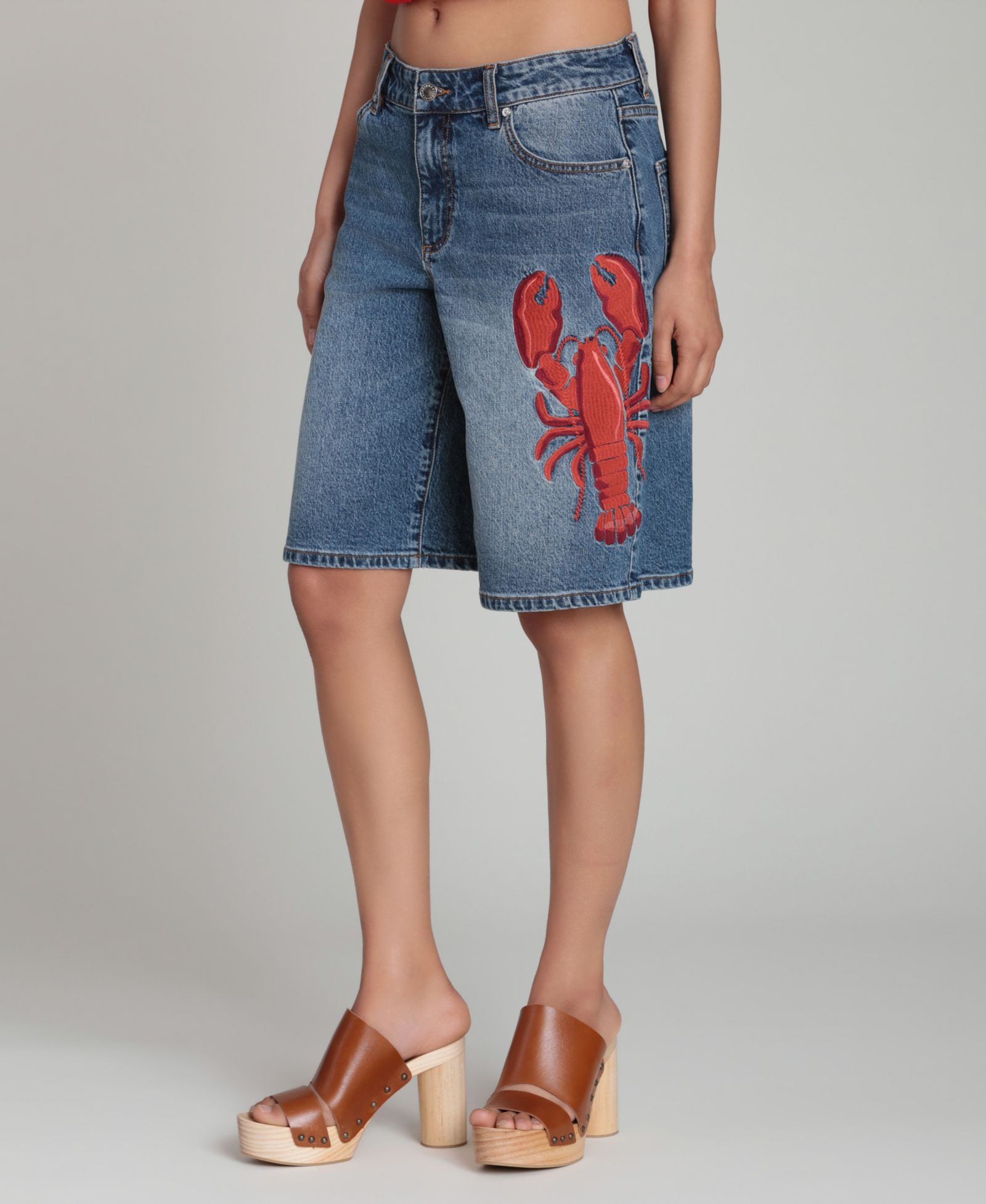 Avec Les Filles Women's Mid-Rise Lobster Embroidered Denim Shorts