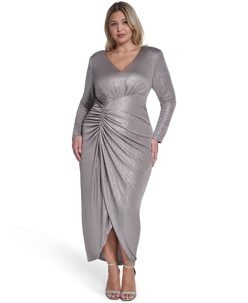 Jessica Howard Plus Size V-Neck Gown
