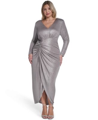 Jessica Howard Plus Size V-Neck Gown