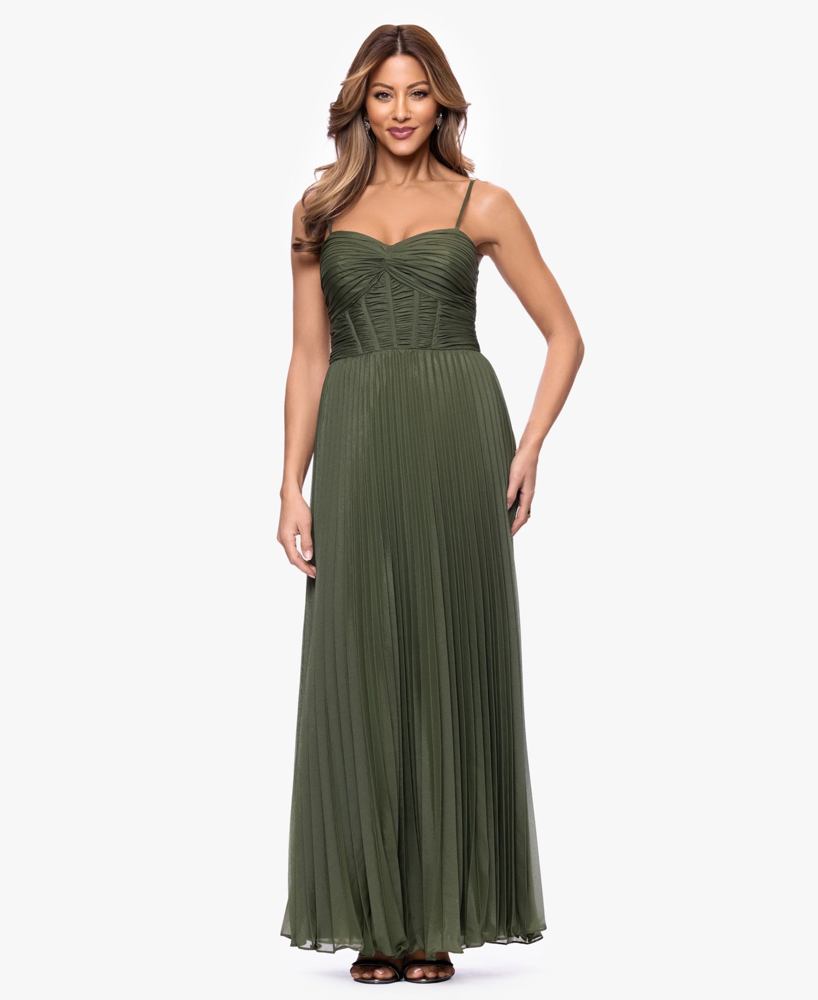 Женское вечернее платье XSCAPE Sleeveless Sweetheart Neck