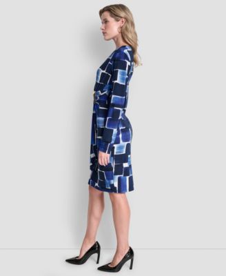 Платье DKNY с фальш-облипкой и V-образным вырезом Женское