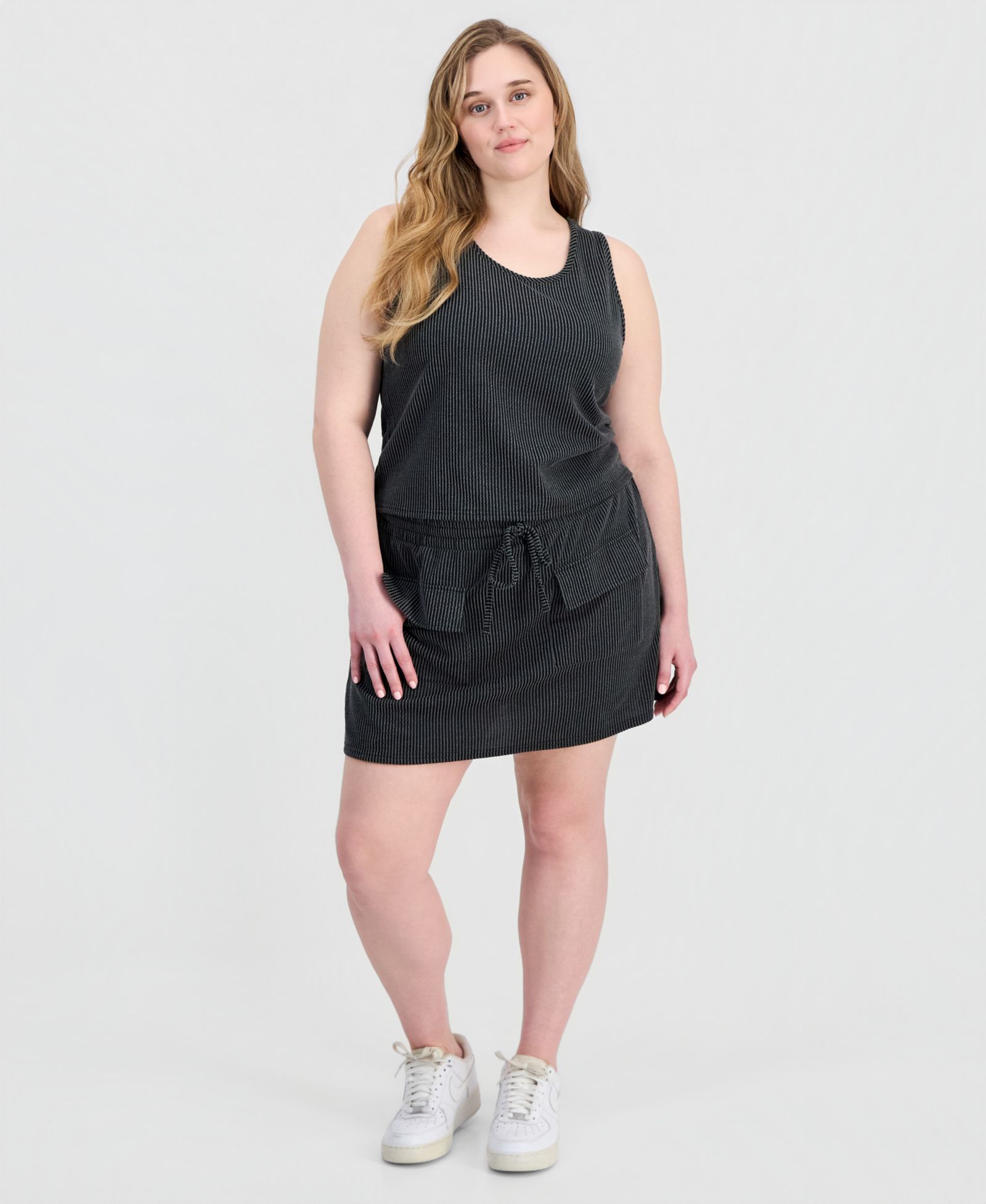 FULL CIRCLE TRENDS Комплект из топа без рукавов и шорт-юбки Ribbed Knit, Plus Size