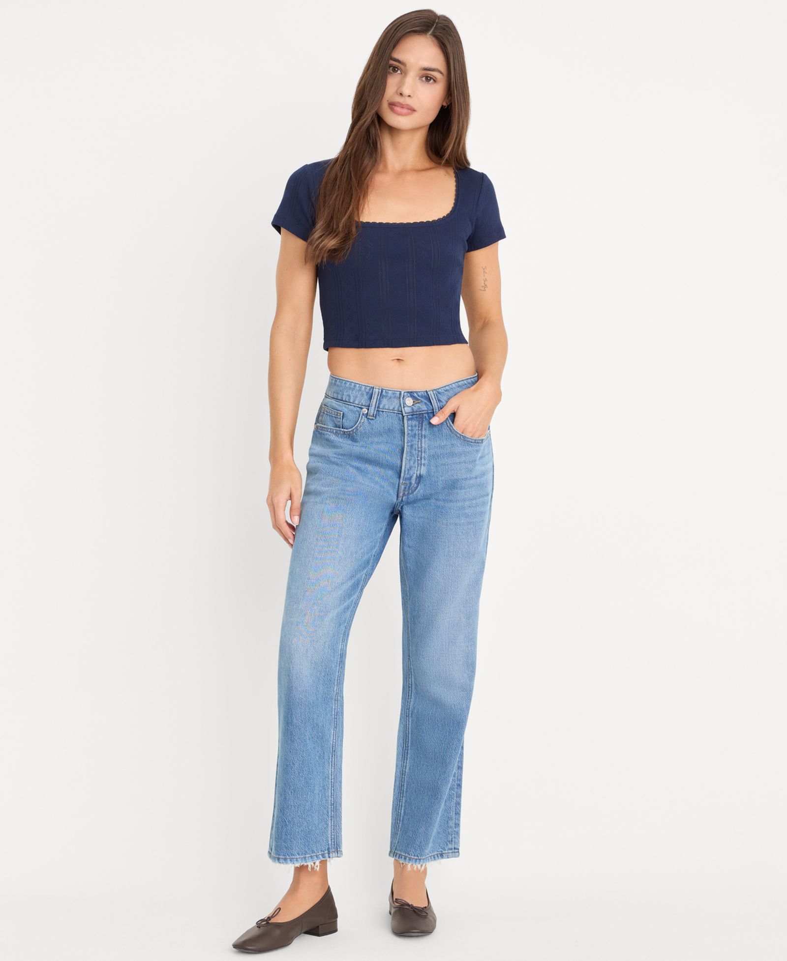 Good American Women's Weightless Mid-Rise Boyfriend Jeans