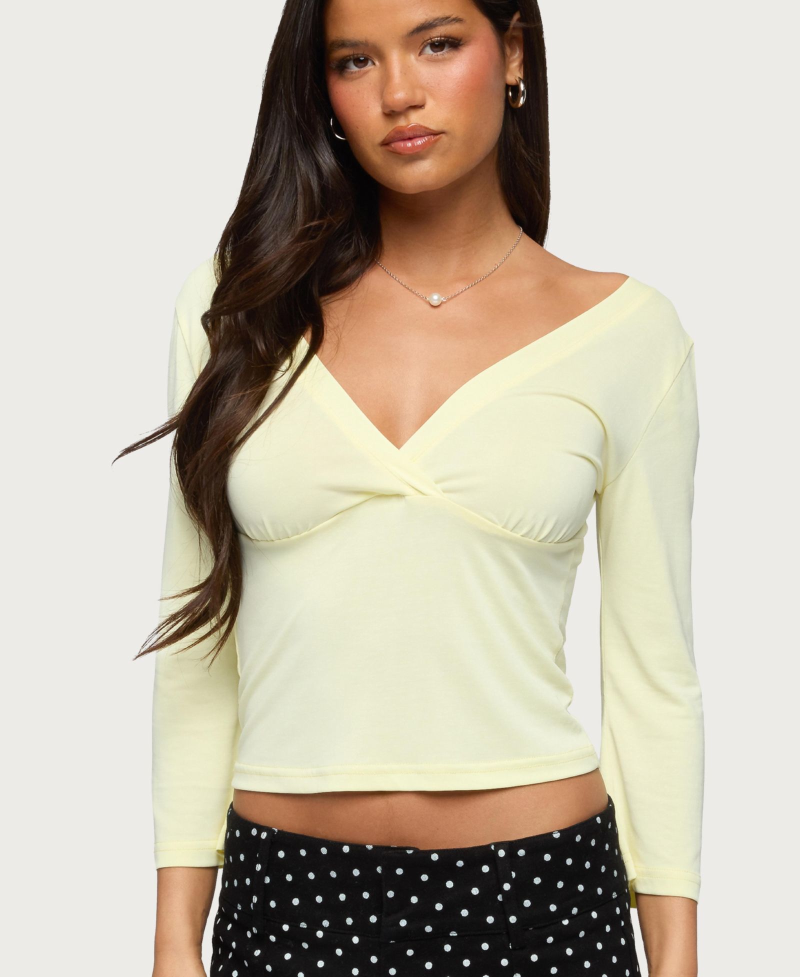 Edikted Women's Mar V Neck Quarter Sleeve Top