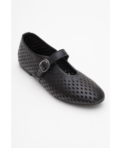 Forever and Always Shoes Women's Arian Leather Ballet Flat