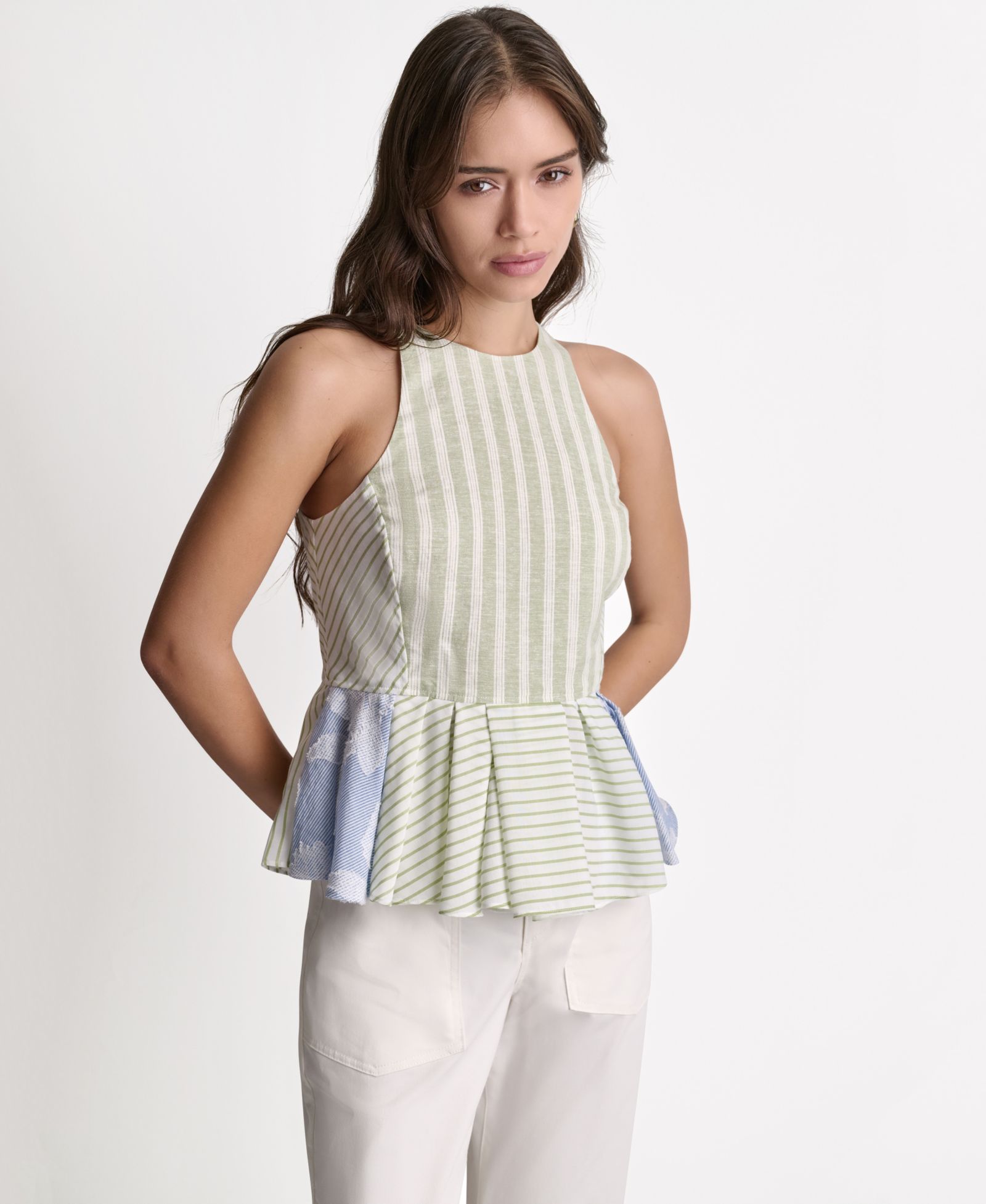 Женский топ BCBG Sleeveless Ruffle Peplum