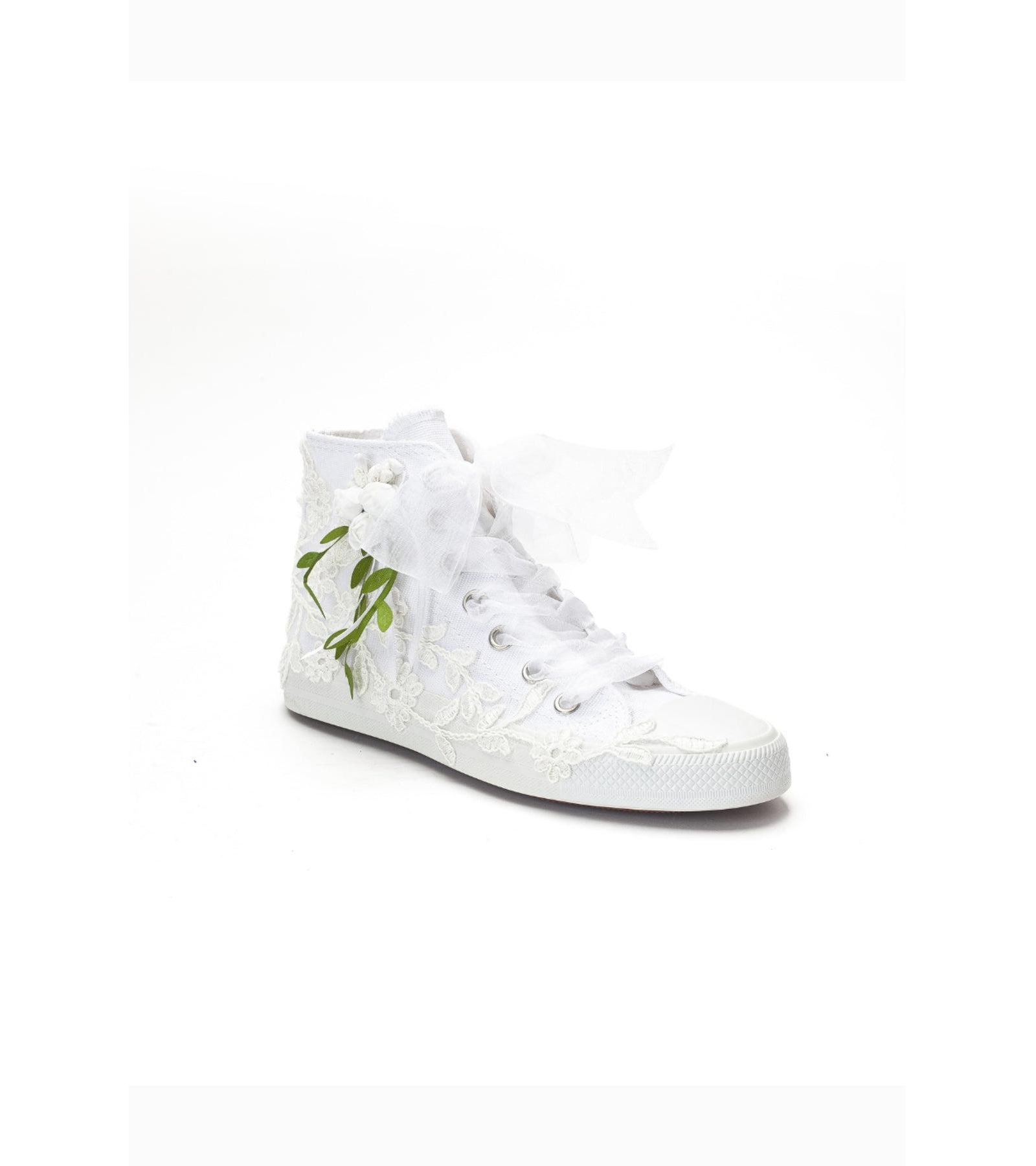 Женские свадебные кеды Forever & Always Shoes Sylvara Floral Lace Ribbon High Top