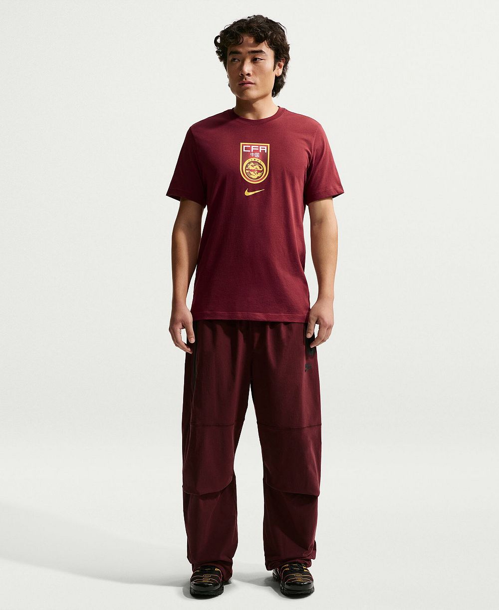 Nike Men's Red China National Team Crest T-Shirt
