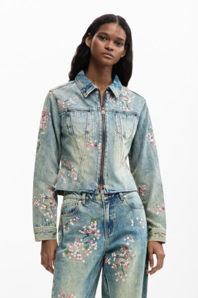 Desigual Женская джинсовая куртка с вышивкой