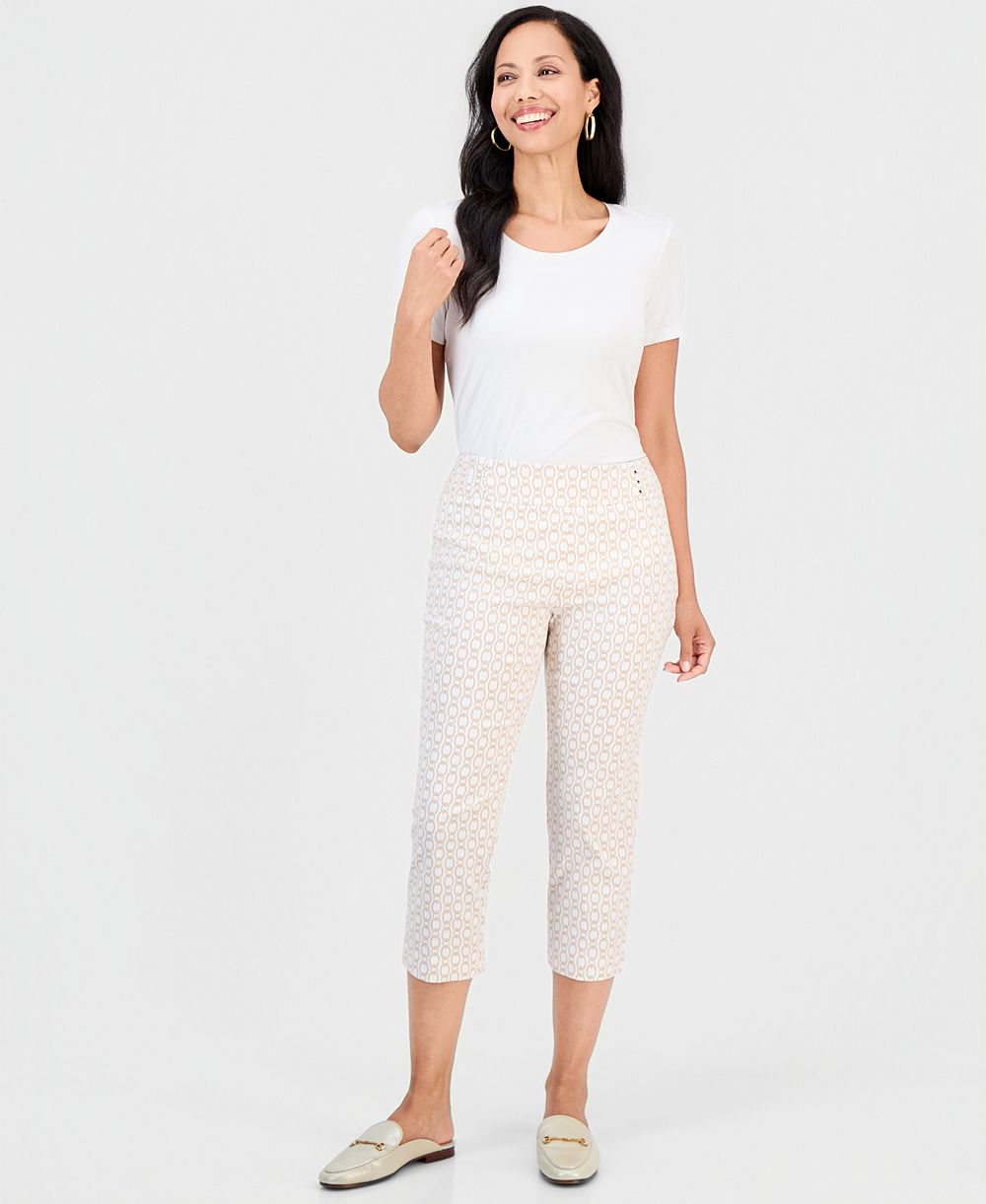 JM Collection Women's Chain Rivet Capri Pull-On Mid-Rise Geometric Pants, Macy's Exclusive