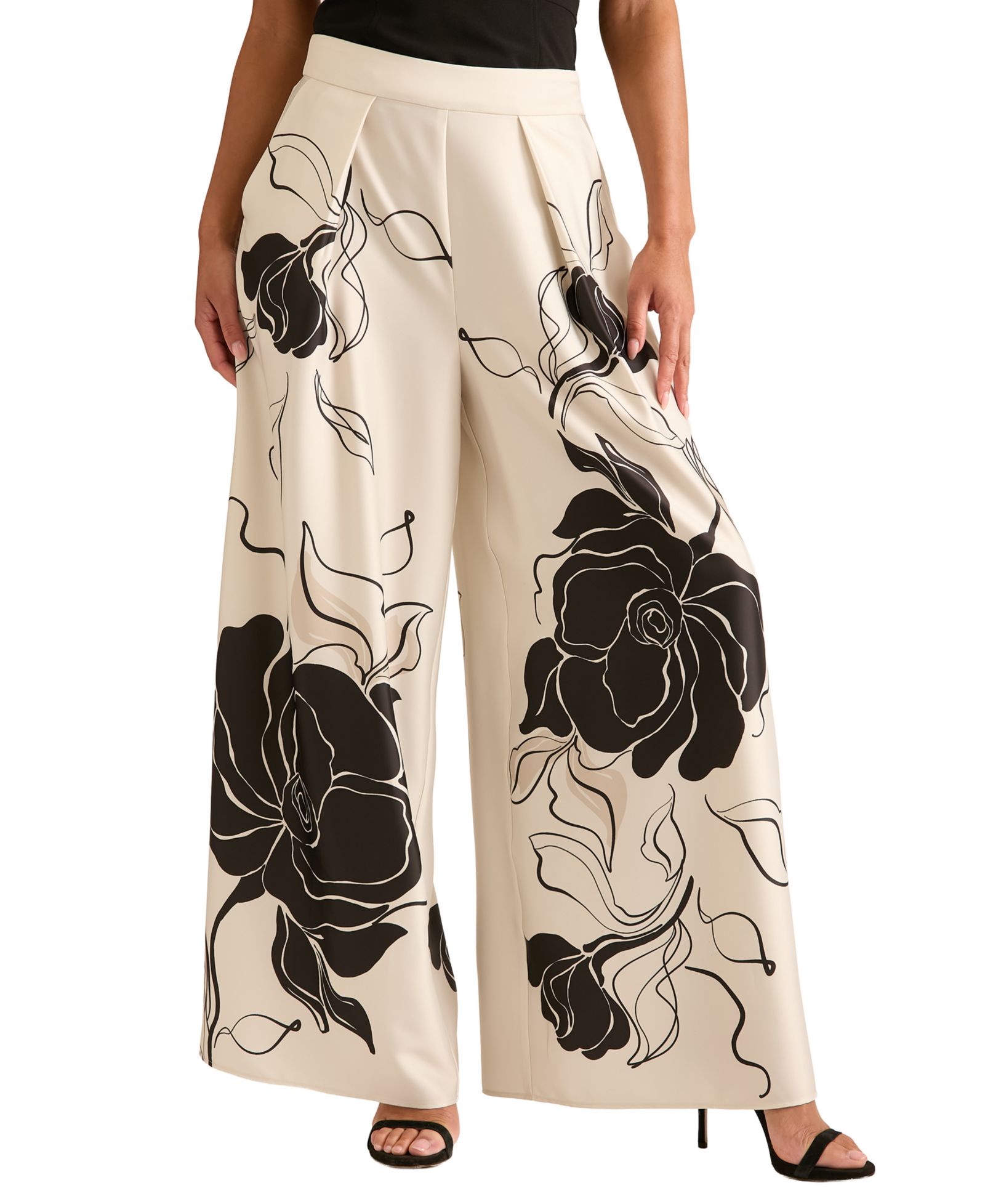 Muse Women's Front Pleat Wide-Leg Pants