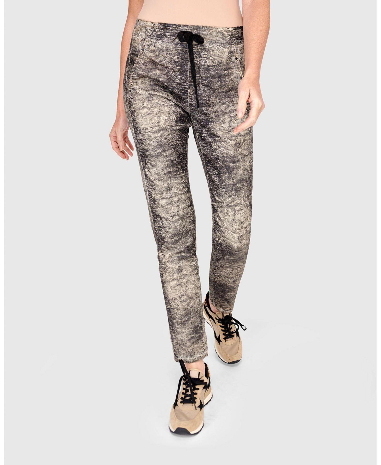 Alembika Women's Urban Iconic Stretch Jeans