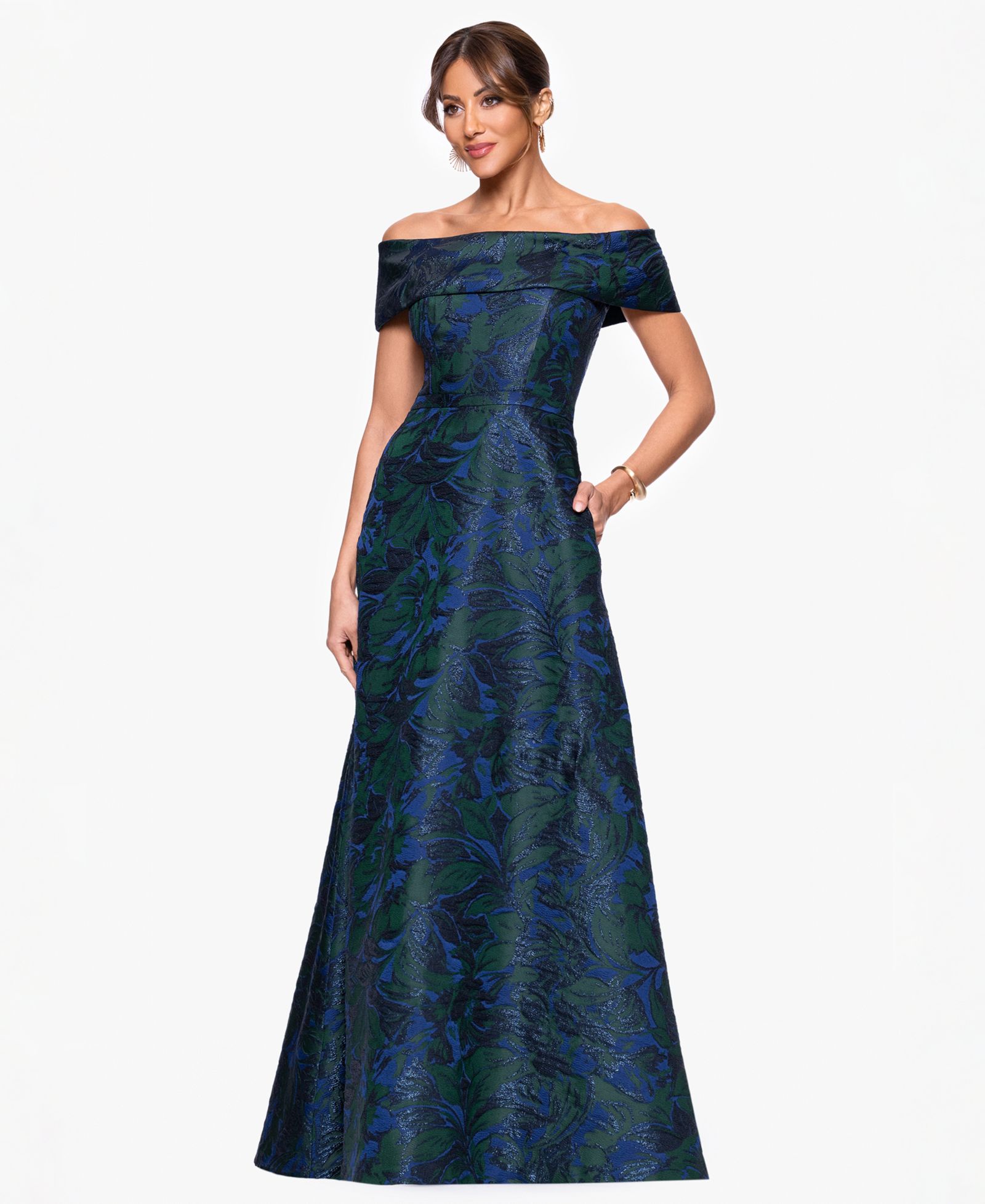 Вечернее платье XSCAPE Petite Off-The-Shoulder Jacquard Ball Gown