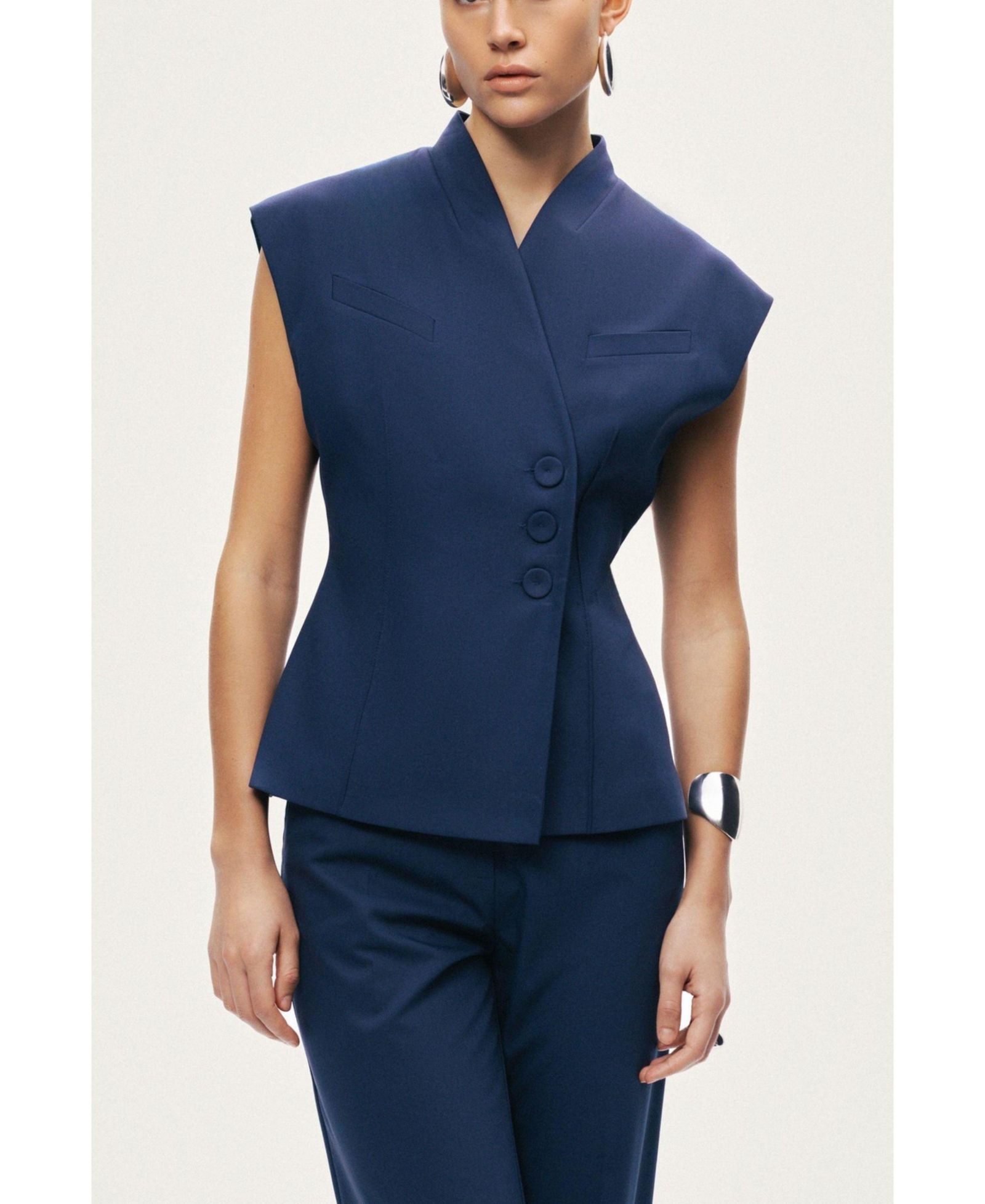 NOCTURNE Women's Tailored Sleeveless Vest