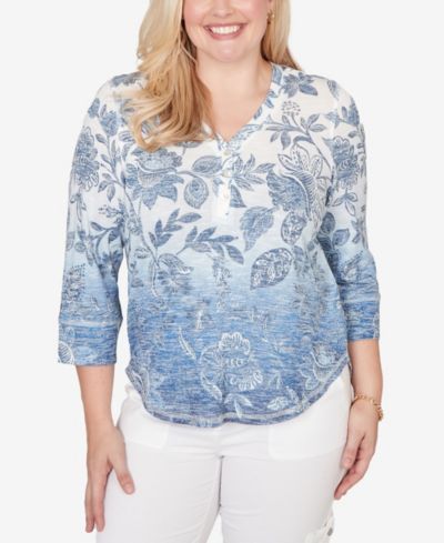 Женский топ Henley с цветочным принтом Batik в стиле Petite от Alfred Dunner