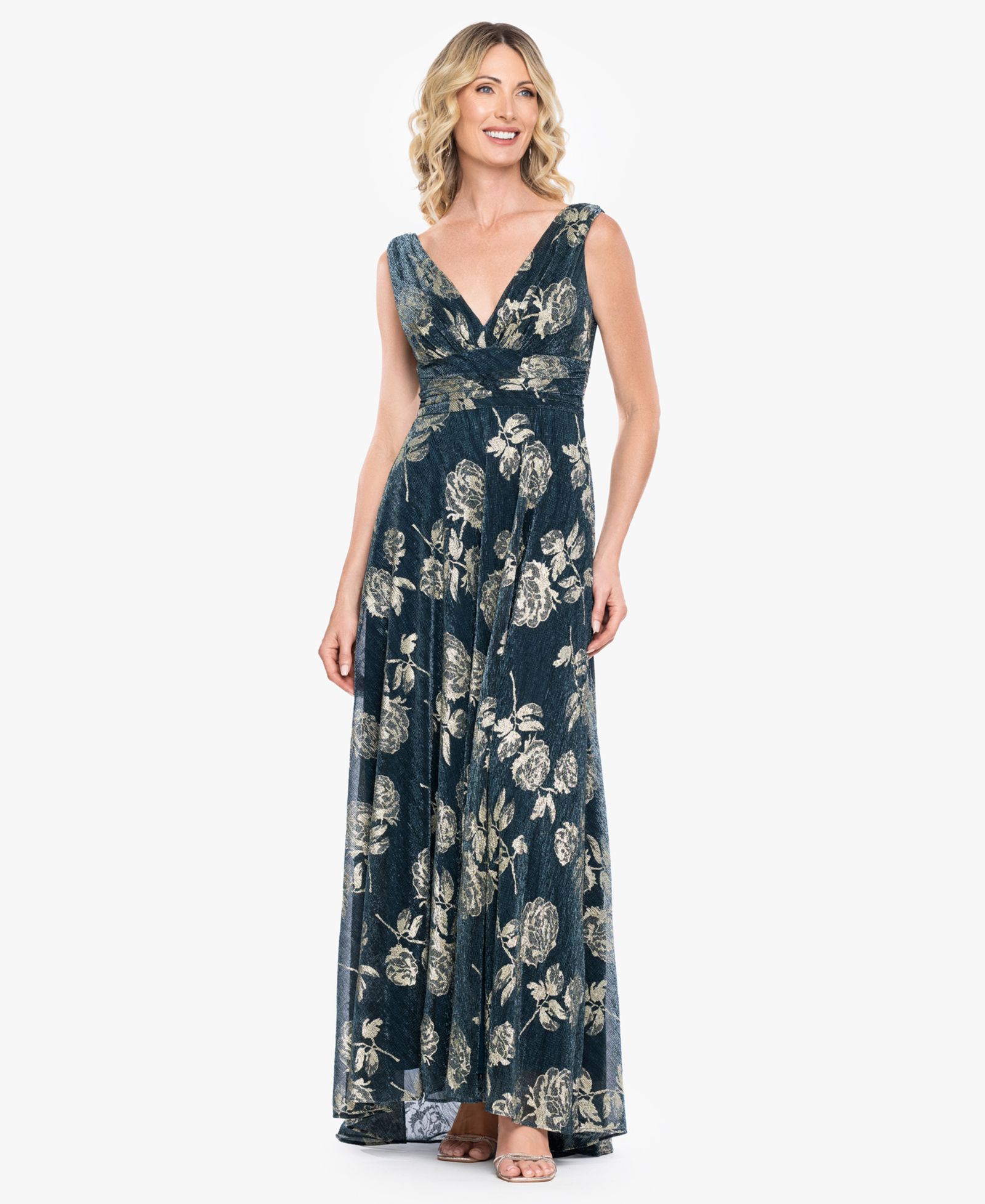 Betsy & Adam Женский Sleeveless V-Neck Metallic Floral Gown