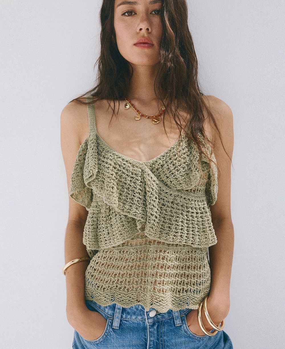 Женский топ Mango Ruffled Crocheted