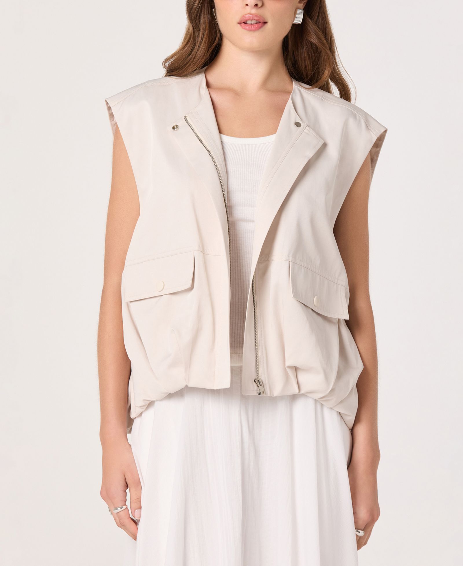ASTR the Label Women's Radley Band Collar Sleeveless Cargo Vest Jacket