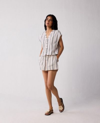 Reistor Women's Striped Matching Set with Regular Shorts and V-neck Top
