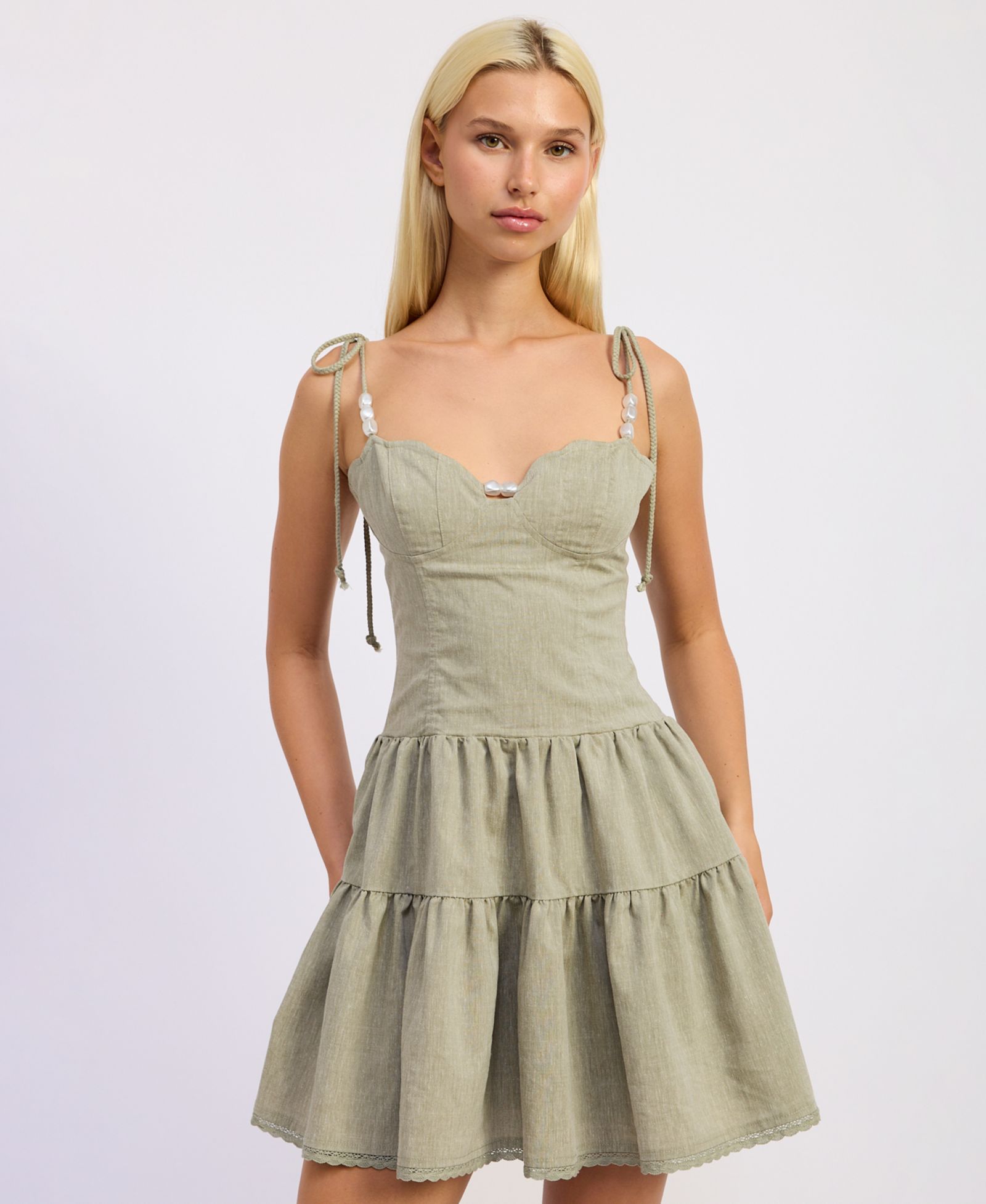 Женское мини-платье En Saison Adele Sleeveless Sweetheart Neck