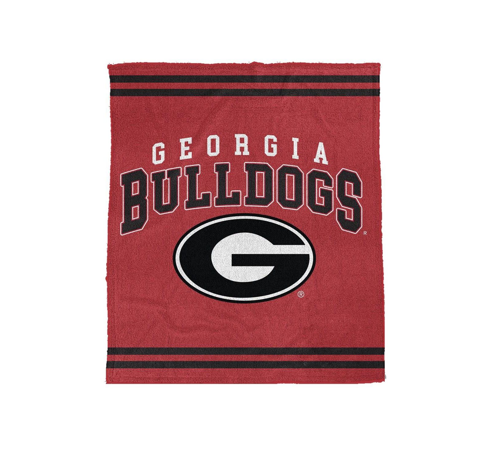 Pegasus Georgia Bulldogs 60" x 70" Cozy Plush Knit Blanket