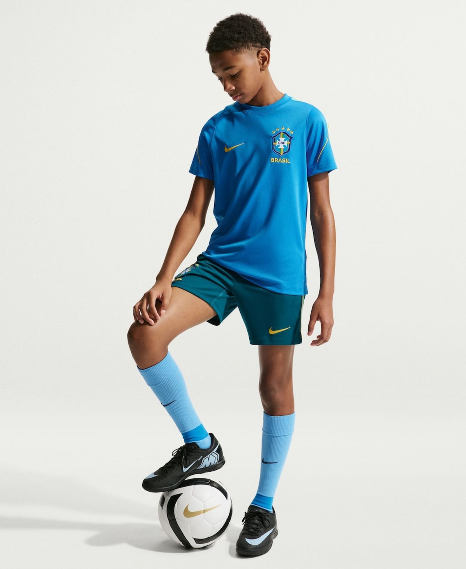Nike Big Boys and Girls Blue Brazil National Team 2026 Strike Dri-FIT T-Shirt