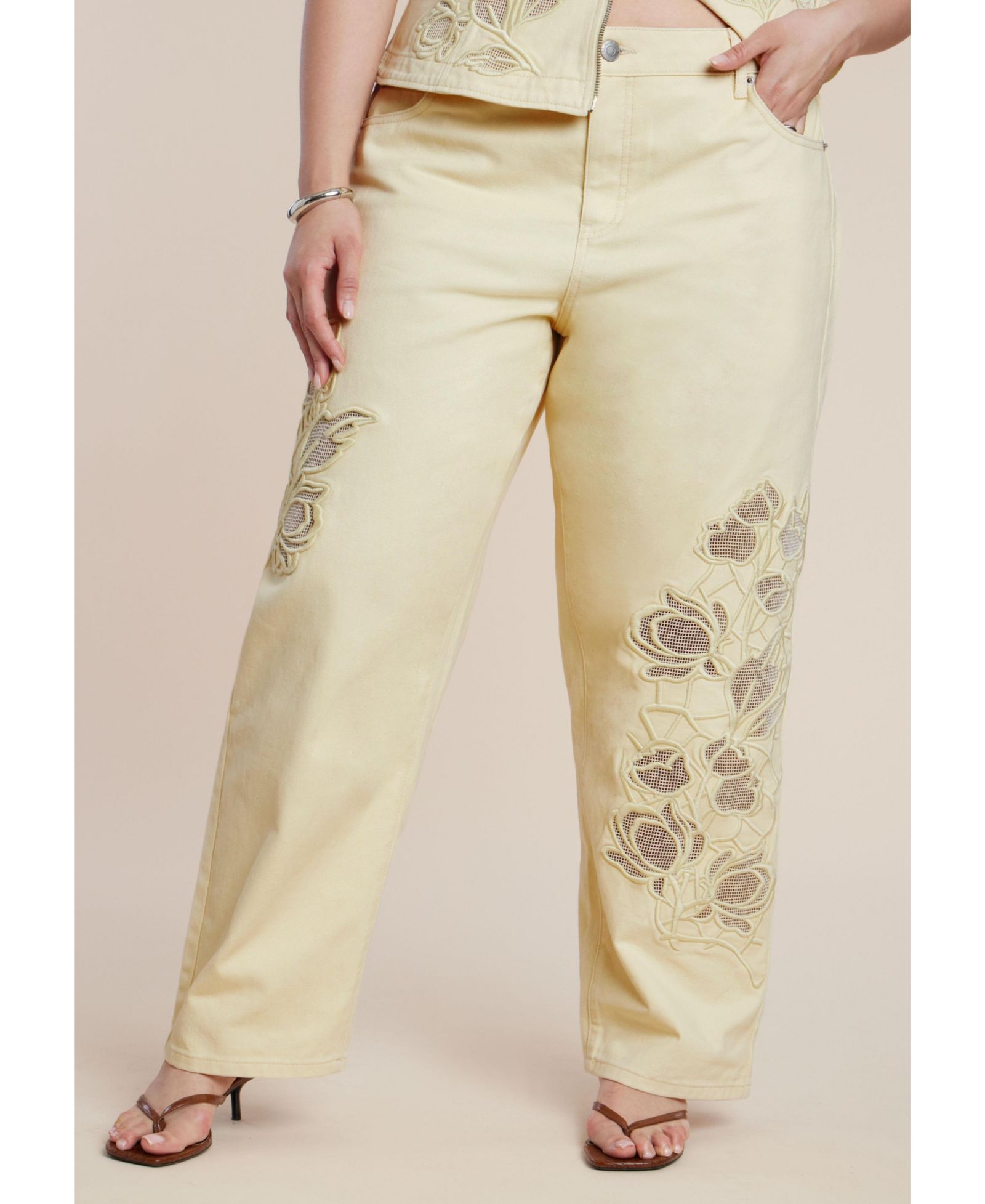 ELOQUII Women's Floral Embroidery Jean
