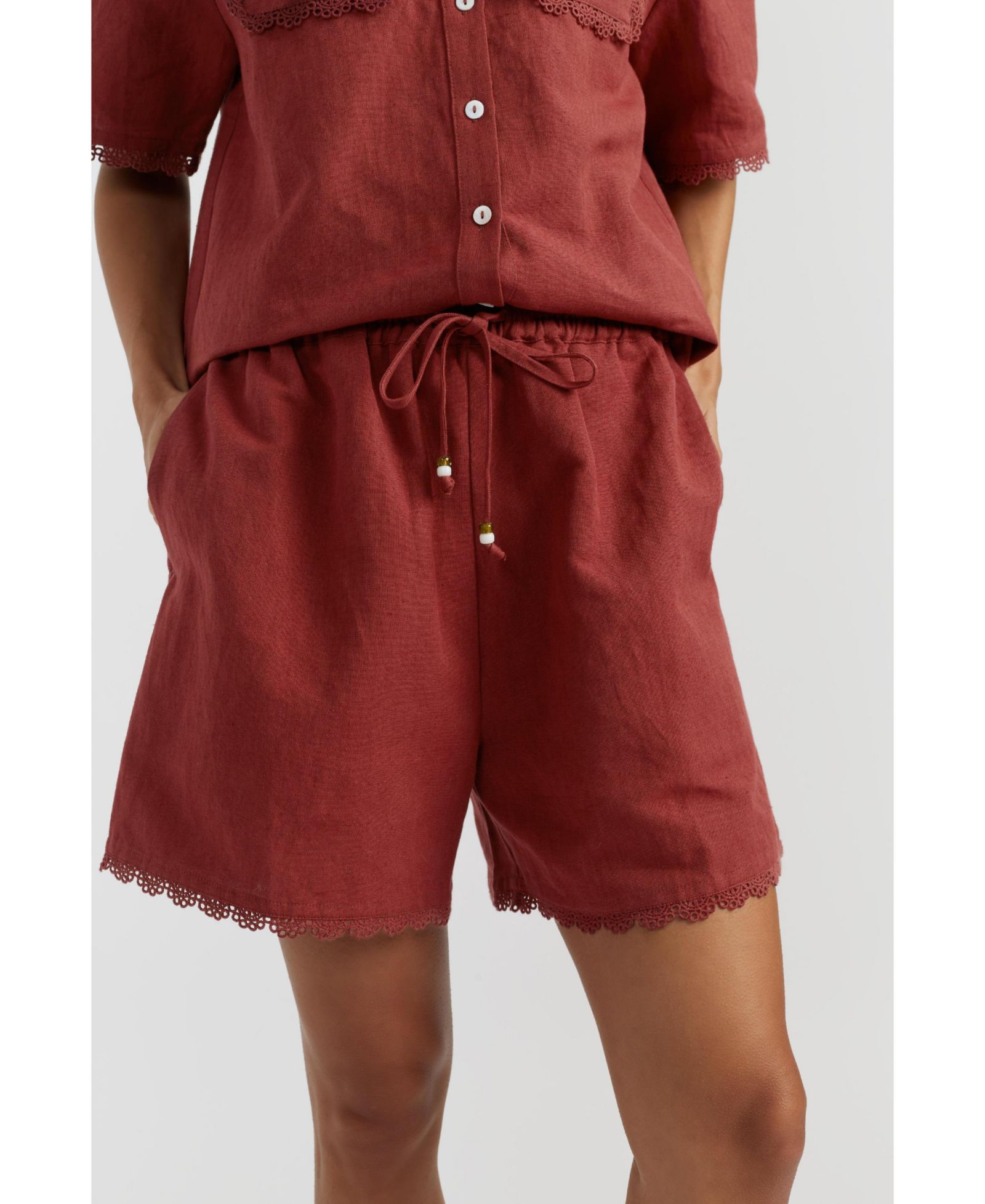 Chinti & Parker Women's Chinti and Parker Sienna Linen-Blend Scallop Edge Shorts