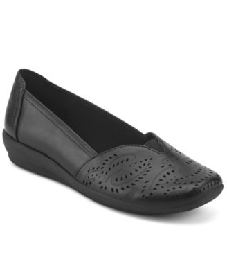 Женские перфорированные слипоны Easy Spirit Anika Flats