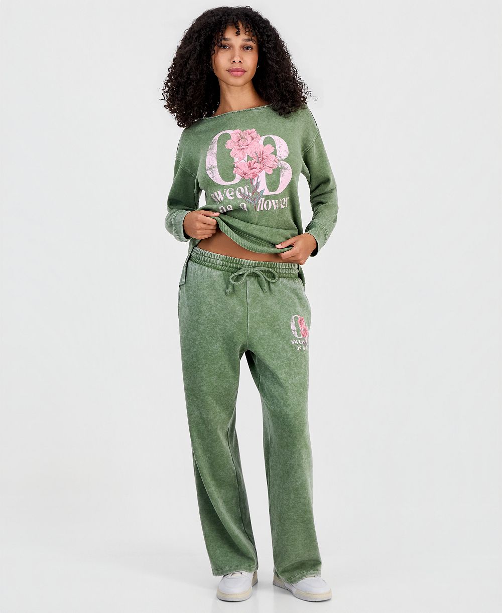 Rebellious One Juniors' Sweet Flowers Fleece Sweatpants