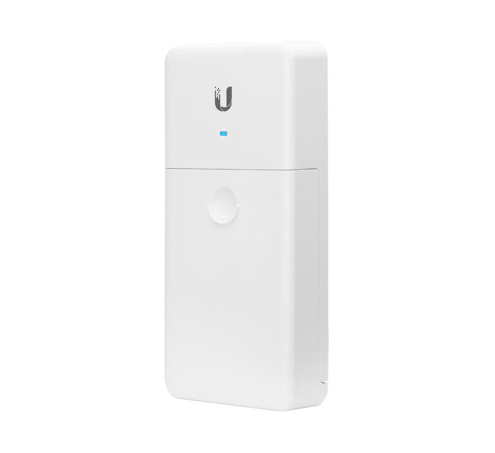 Ubiquiti Networks NanoSwitch Outdoor 4-Port PoE Passthrough Switch