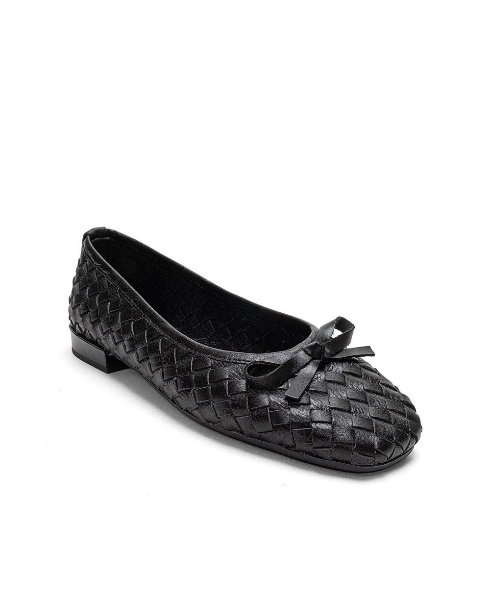 Forever & Always Shoes Women's Garen Leather Ballet Flat