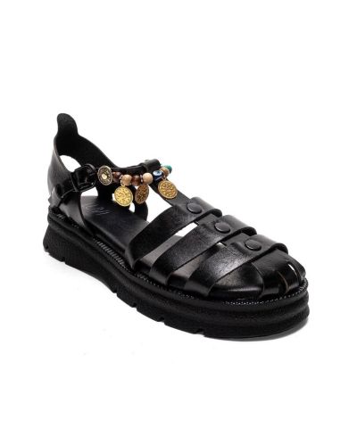 Женские кожаные сандалии Forever & Always Shoes Solis Beaded
