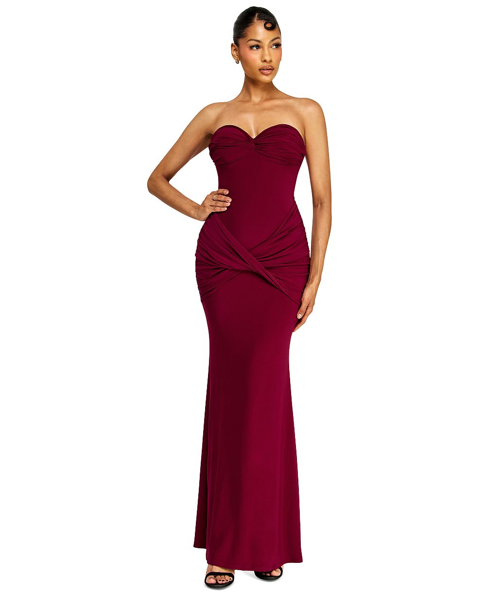 Alex & Sophia Juniors' Long Sweetheart-Neck Gown