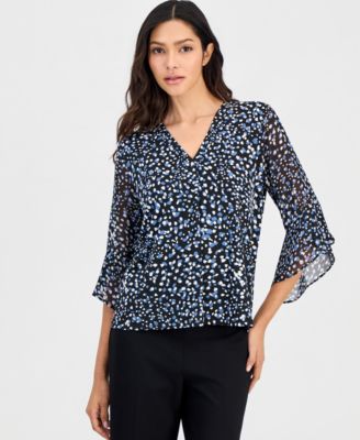 Топ Anne Klein Essentials Petite с принтом, рукавом 3/4 и разрезом на шее