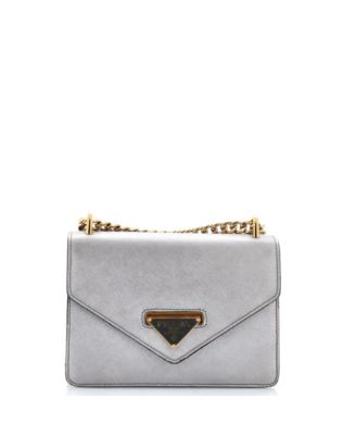 Б/у сумка Prada Small Envelope Flap на цепочке из кожи Saffiano