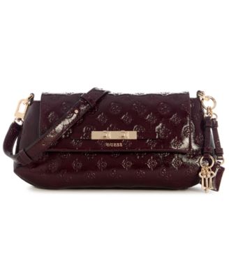 GUESS средняя сумка через плечо Carmella с клапаном