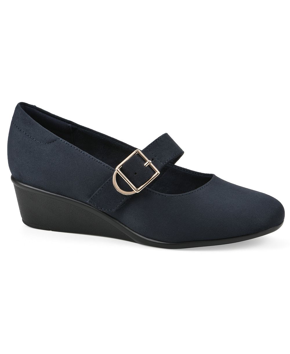 Cliffs by White Mountain Women's Bolford Wedge Pumps