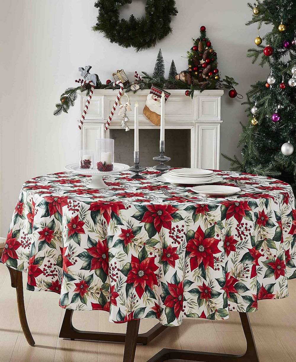 Скатерть Avanti Poinsettia Round, 70" x 70"