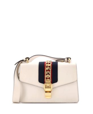 Маленькая плечевая сумка Gucci Small Sylvie кожаная