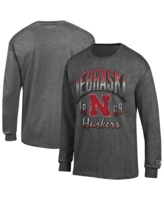 Champion Men's Nebraska Huskers Distressed Graphic Classic-Fit Bold Long-Sleeve T-Shirt