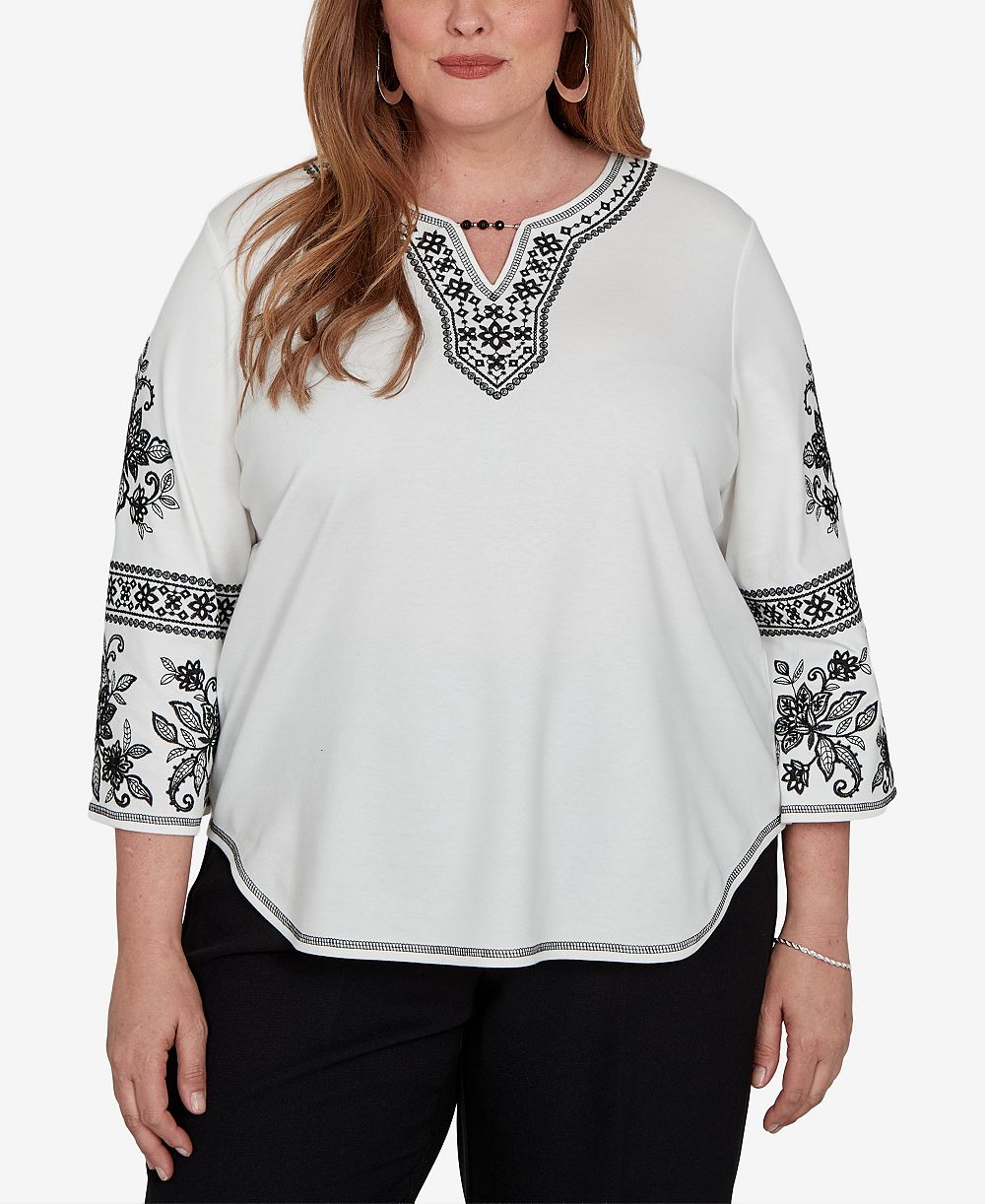 Женский блузка Alfred Dunner Plus Size с воротником с прорезью и рукавом 3/4 из хлопковой смеси