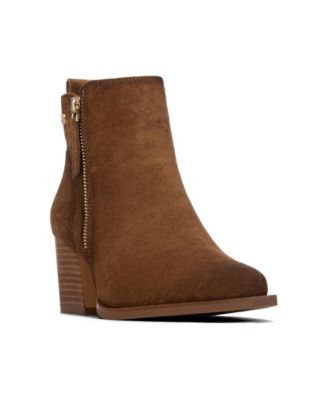 XTI Women's Block Heel Suede Ankle Booties