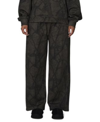 Woodland dark green