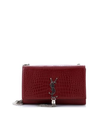 Б/у сумка Saint Laurent Medium Classic Monogram Tassel через плечо из тисненой кожи