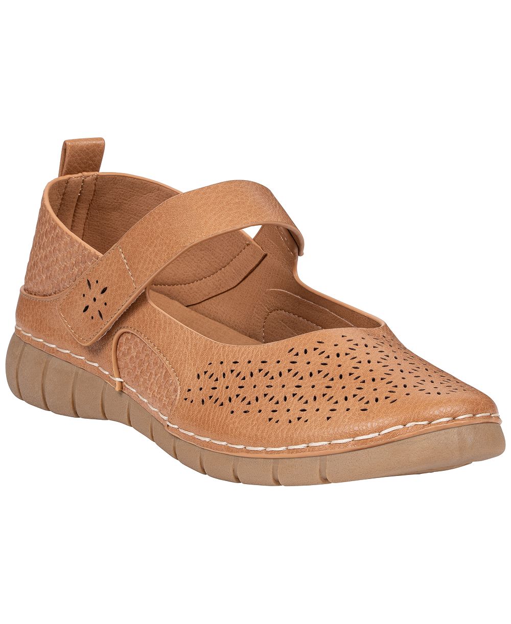 GC Shoes Women's Kace Laser Cut Mary Jane Flats