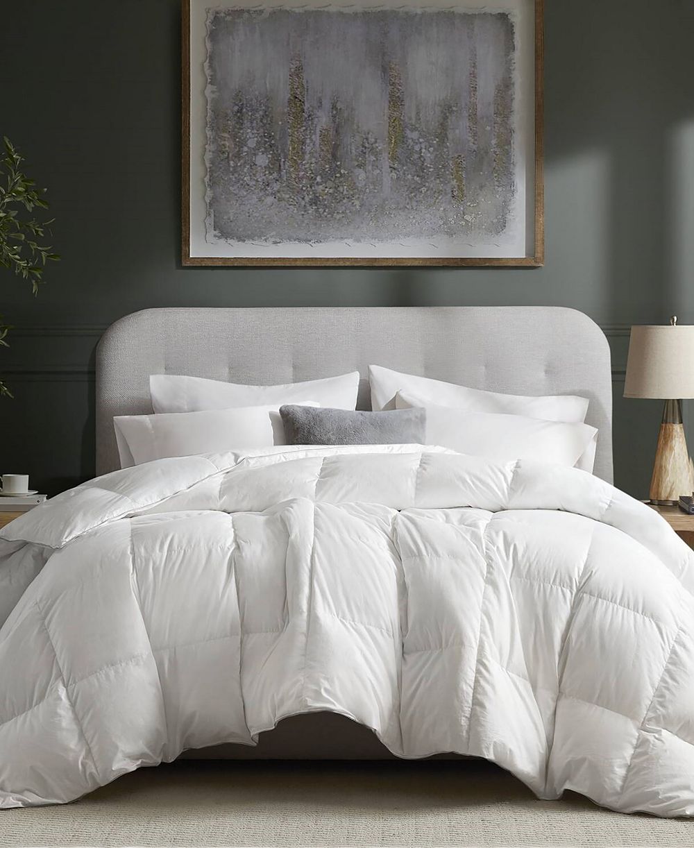 Harbor House White Goose Down Cotton Shell Comforter, Full/Queen