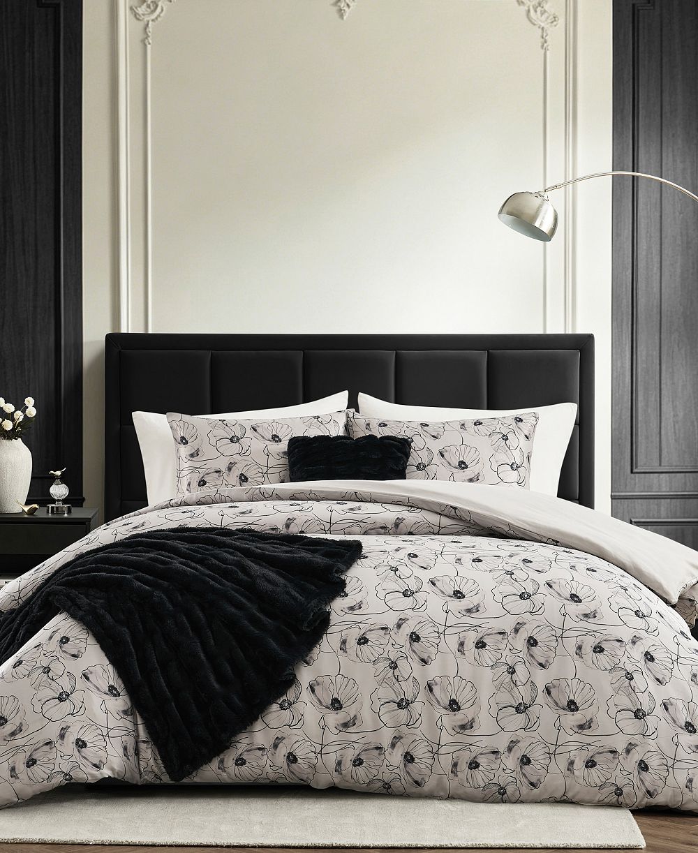 Комплект постельного белья KARL LAGERFELD PARIS Charmeuse 5 предметов, King