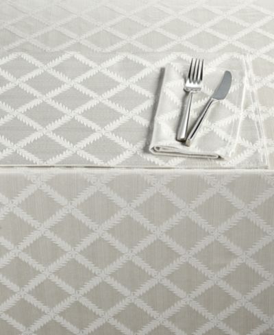 Скатерть Lenox Laurel Leaf 70" x 122"
